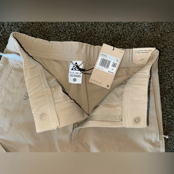 Nike ACG Women's Mid-Rise Hiking Trousers / Cargo Pants in Khaki - Size XS - NWT - Picture 3 of 8